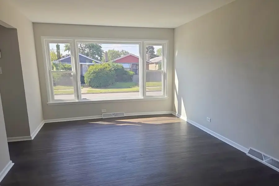 2252 E 92nd Place, Chicago, IL 60617 - #2