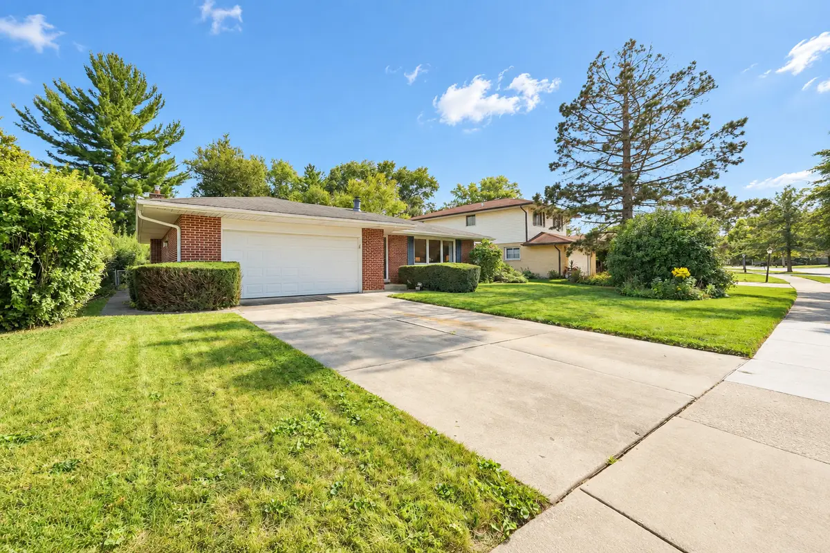 1723 E Maya Lane, Mount Prospect, IL 60056 - #1