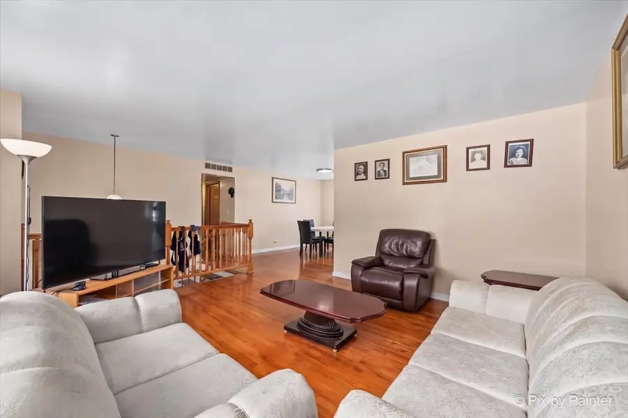 401 Longford Drive, Elgin, IL 60120 - #3