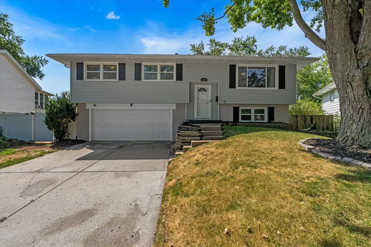 2207 Waveland Drive, Bettendorf, IA 52722 - #1