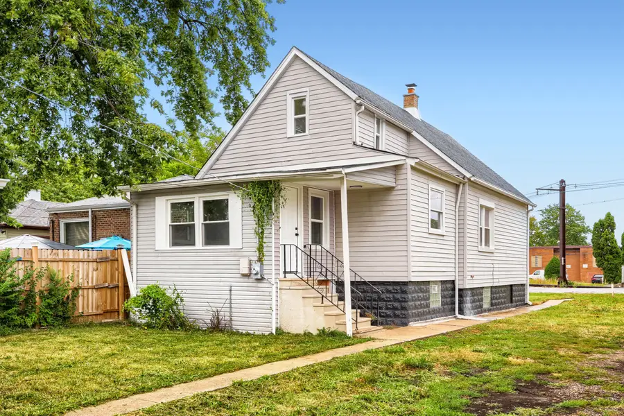 12540 S Wood Street, Calumet Park, IL 60827 - #3