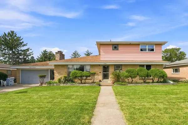2700 Sarah Street, Franklin Park, IL 60131