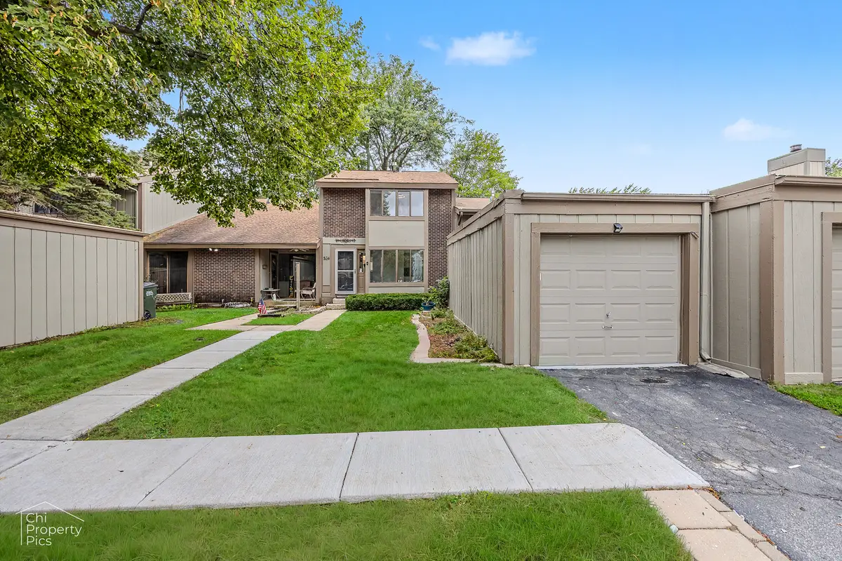 524 Yosemite Court, Roselle, IL 60172 - #1