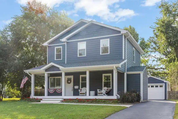1225 Ash Street, St. Charles, IL 60174
