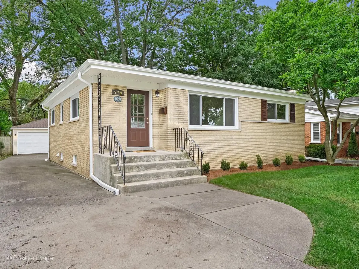 579 Dawes Avenue, Glen Ellyn, IL 60137 - #1
