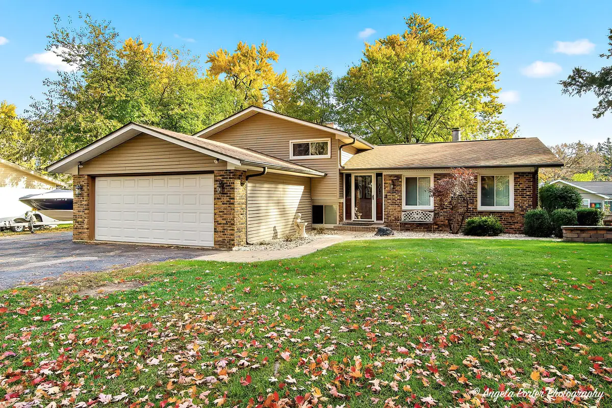 34679 N Hiawatha Trail, McHenry, IL 60051 - #1