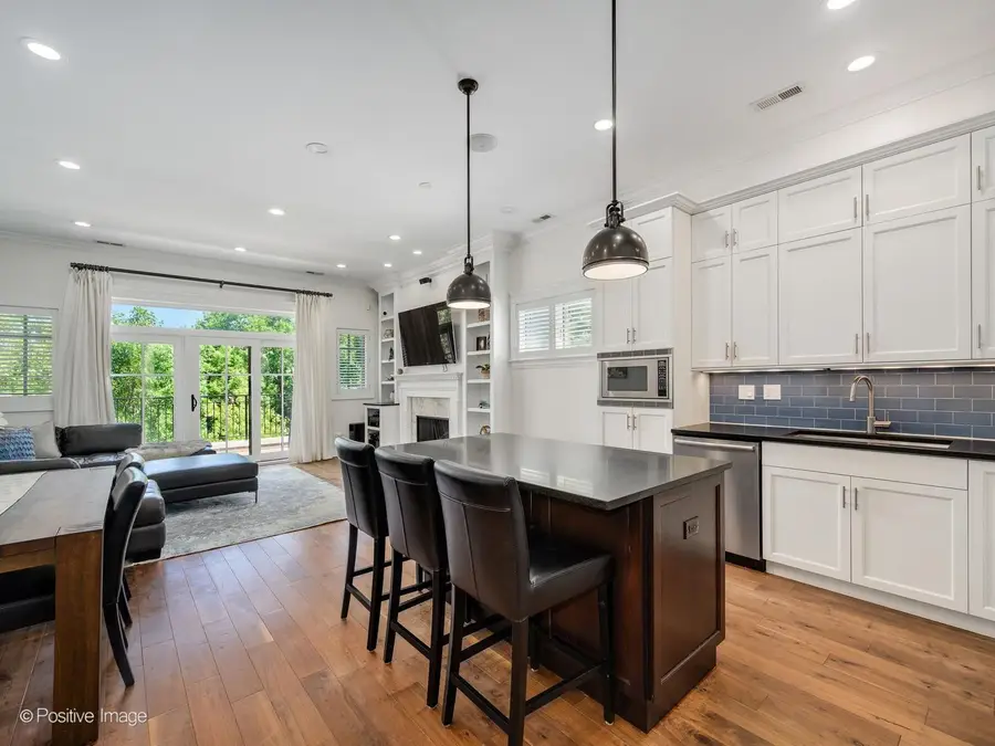 2242 N Seminary Avenue #3, Chicago, IL 60614 - #2