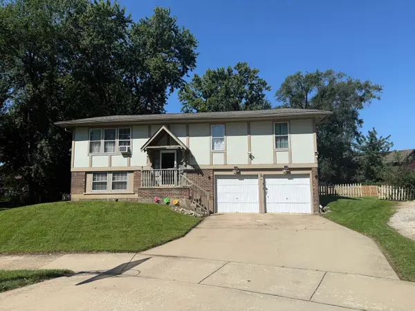 311 Robinhood Court, Bolingbrook, IL 60440