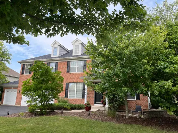 12922 N Grande Poplar Circle, Plainfield, IL 60585