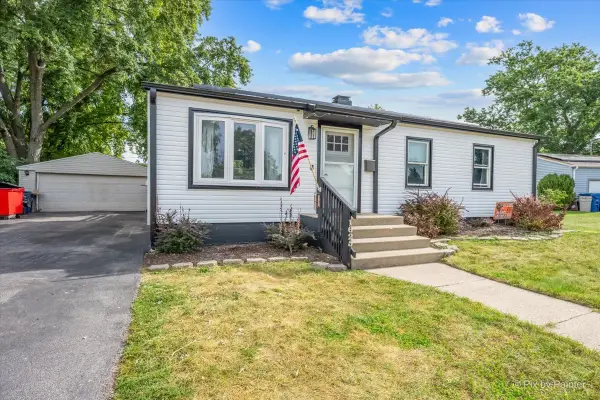1625 Sunrise Drive, DeKalb, IL 60115