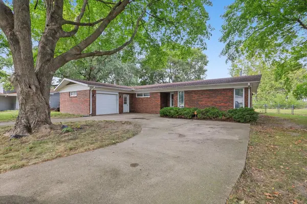 209 Matteson Drive, Villa Grove, IL 61956