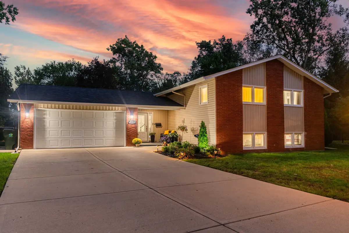 917 E Schirra Drive, Palatine, IL 60074 - #1