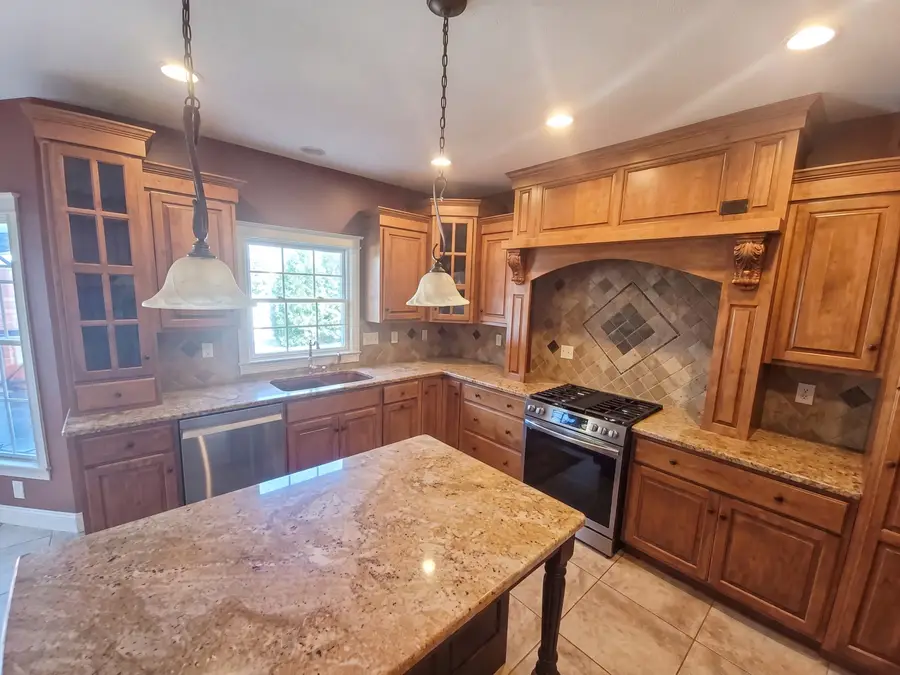 1923 Lakewood Court, Chatham, IL 62629 - #2