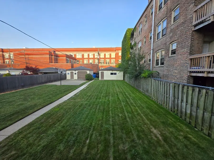 6941 S Cornell Avenue, Chicago, IL 60649 - #3