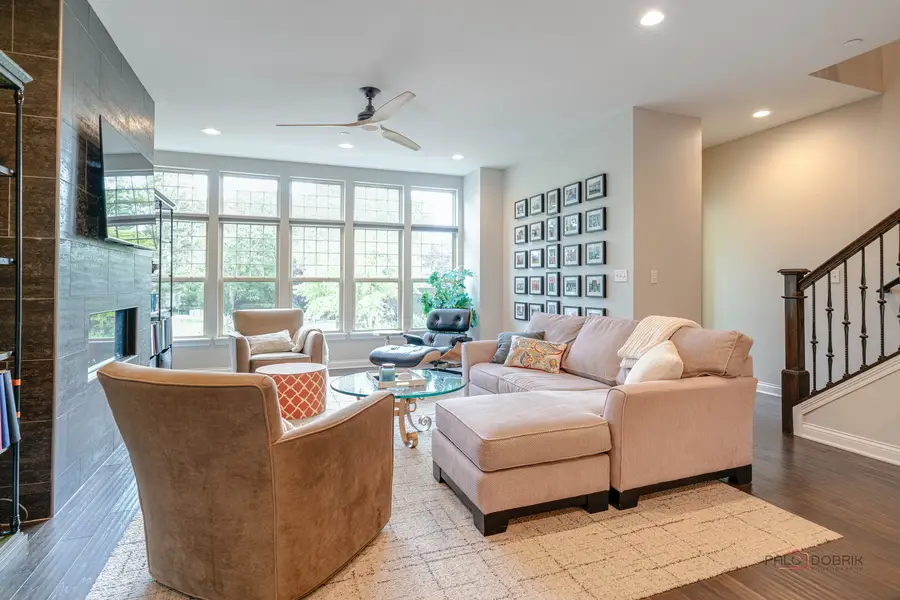 617 Parkside Court, Libertyville, IL 60048 - #3