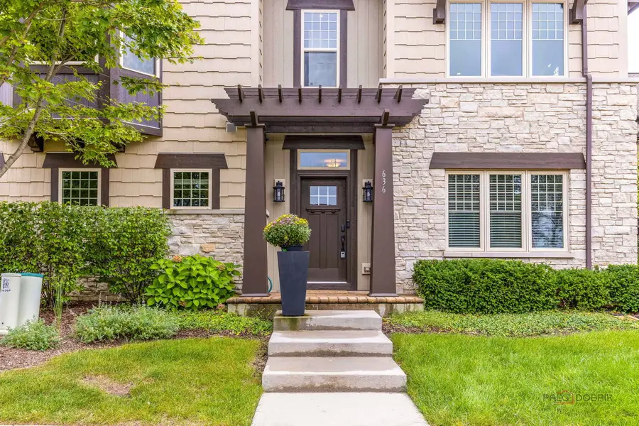636 Parkside Court, Libertyville, IL 60048 - #2