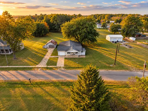 328 Ida Street, Noble, IL 62868