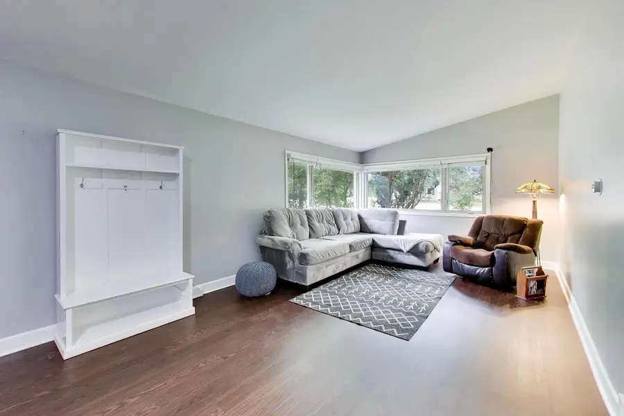 103 S Windsor Drive, Arlington Heights, IL 60004 - #2