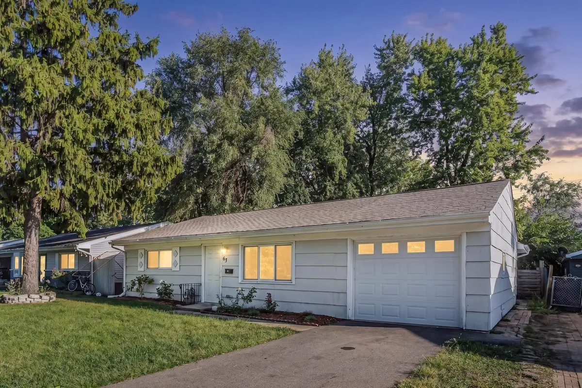 63 W Manchester Drive, Wheeling, IL 60090 - #1