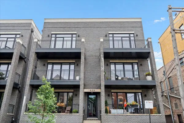 815 N Paulina Street #2N, Chicago, IL 60622
