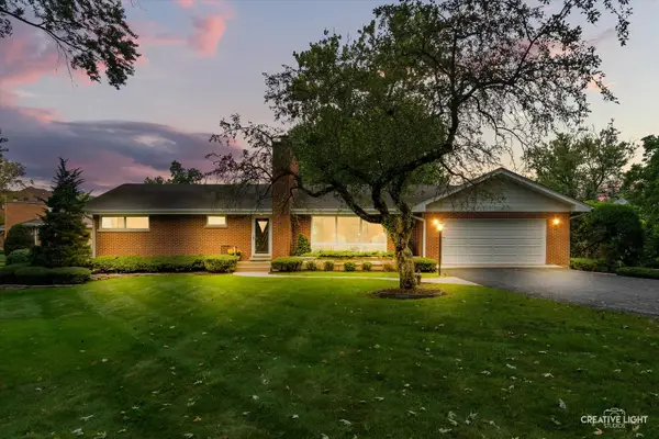 22W126 Buena Vista Drive, Glen Ellyn, IL 60137