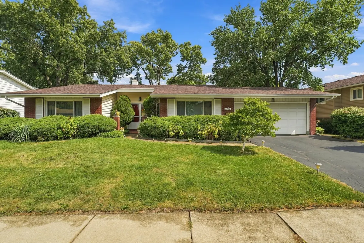 6429 Taylor Drive, Woodridge, IL 60517 - #1