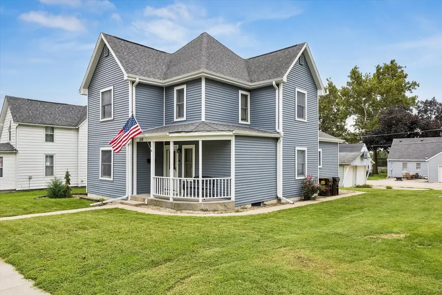 1118 10th Avenue, Fulton, IL 61252 - #2