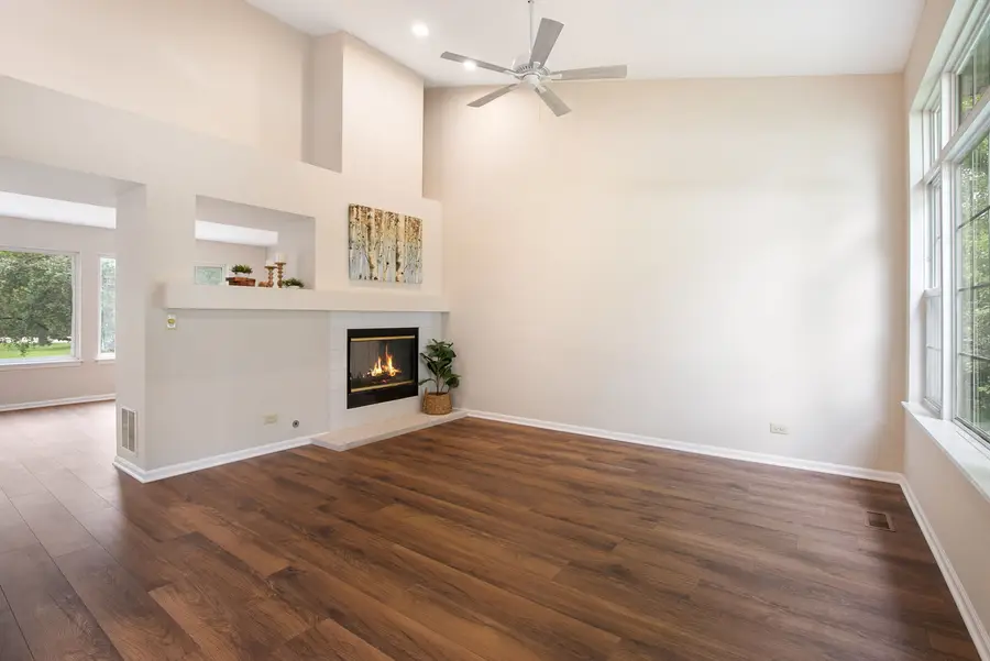 18153 W Banbury Drive, Gurnee, IL 60031 - #3