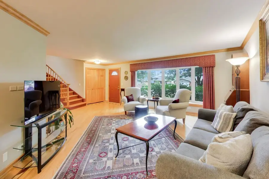 1914 N Burke Drive, Arlington Heights, IL 60004 - #2