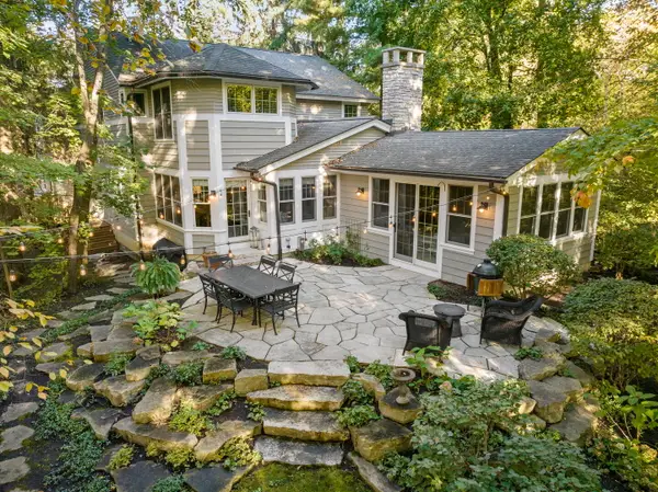 719 Birch Road, Lake Bluff, IL 60044