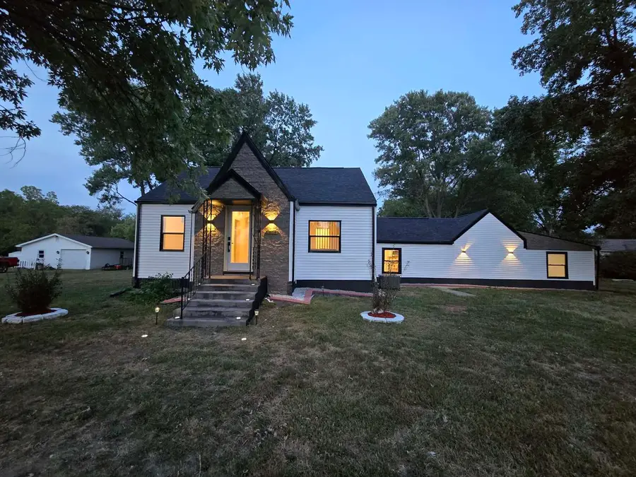 14322 Memory Lane, Mount Vernon, IL 62864 - #2