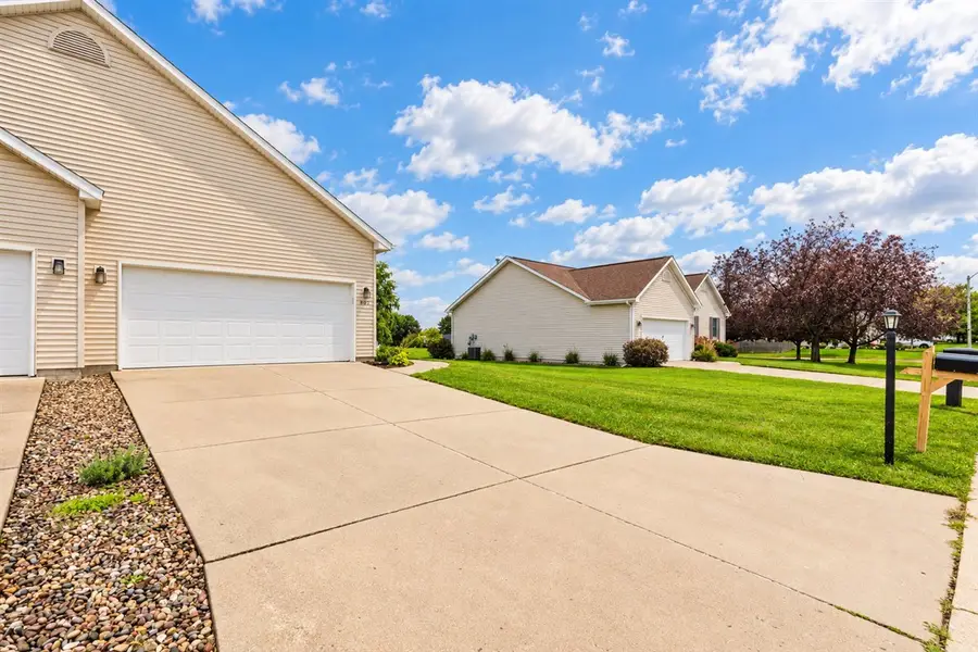603 Wildberry Drive, Normal, IL 61761 - #3