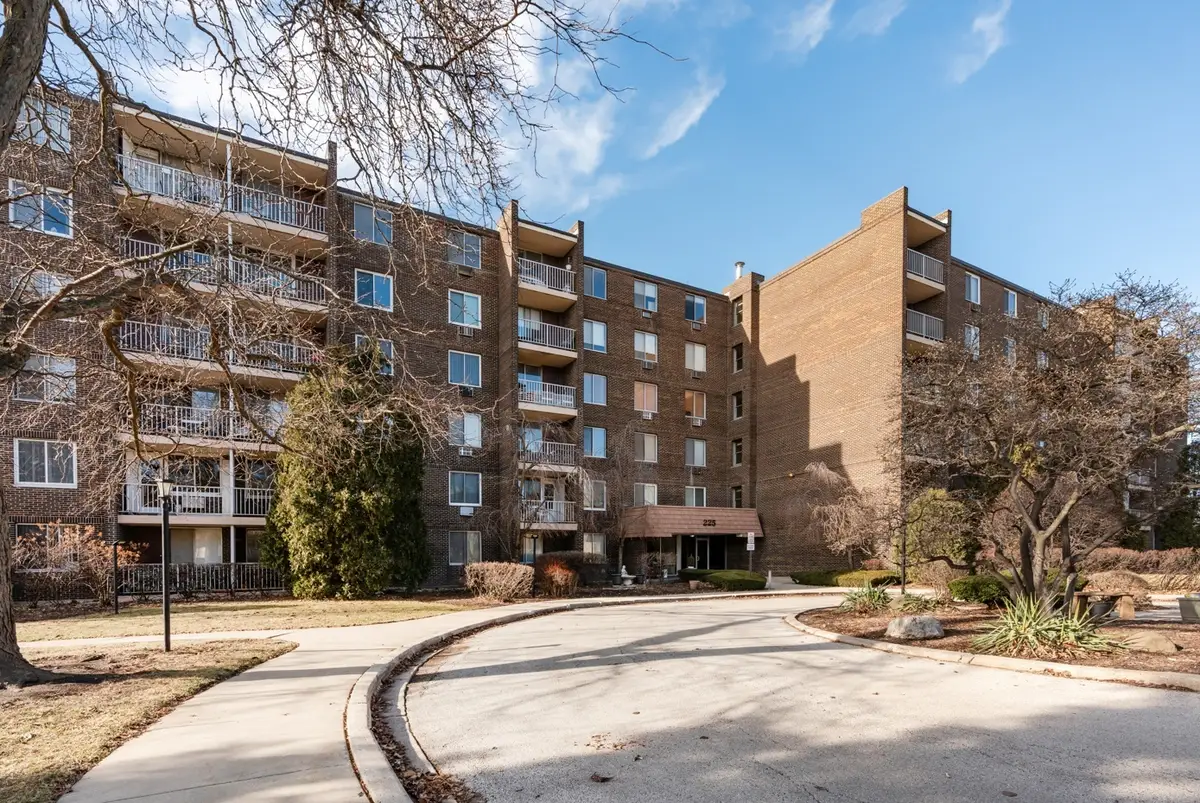 225 S Rohlwing Road #615, Palatine, IL 60067 - #1