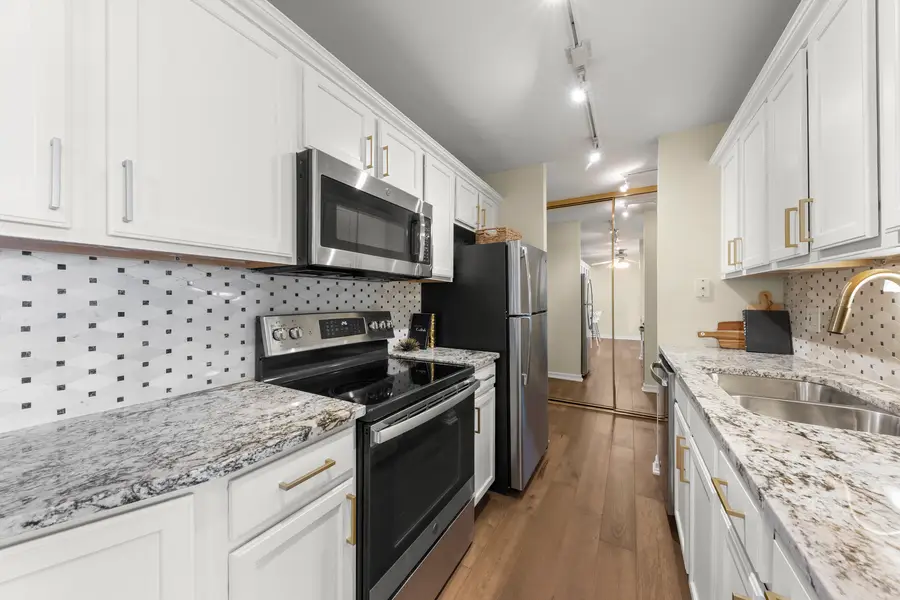 1043 S York Road #606, Bensenville, IL 60106 - #2