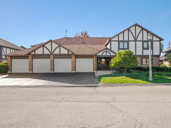 524 Banyon Lane #D, La Grange, IL 60525