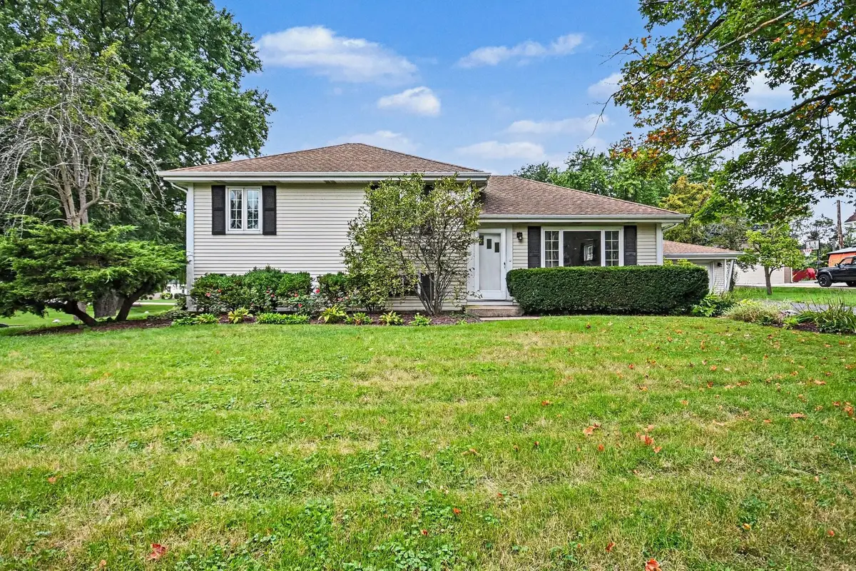708 Glendale Drive, Prospect Heights, IL 60070 - #1
