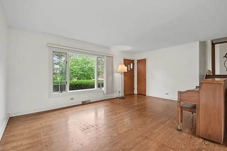 708 Glendale Drive, Prospect Heights, IL 60070 - #3