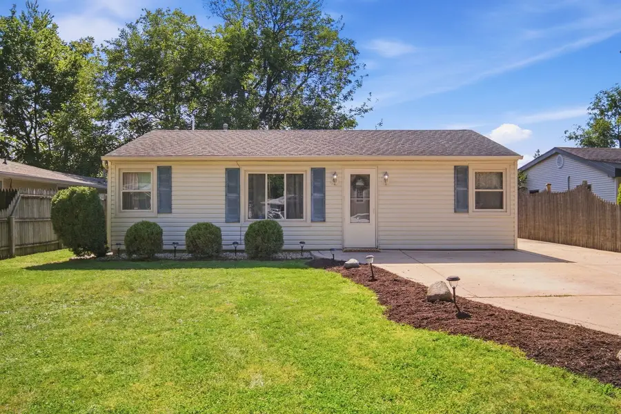2353 Greengold Street, Crest Hill, IL 60403 - #3