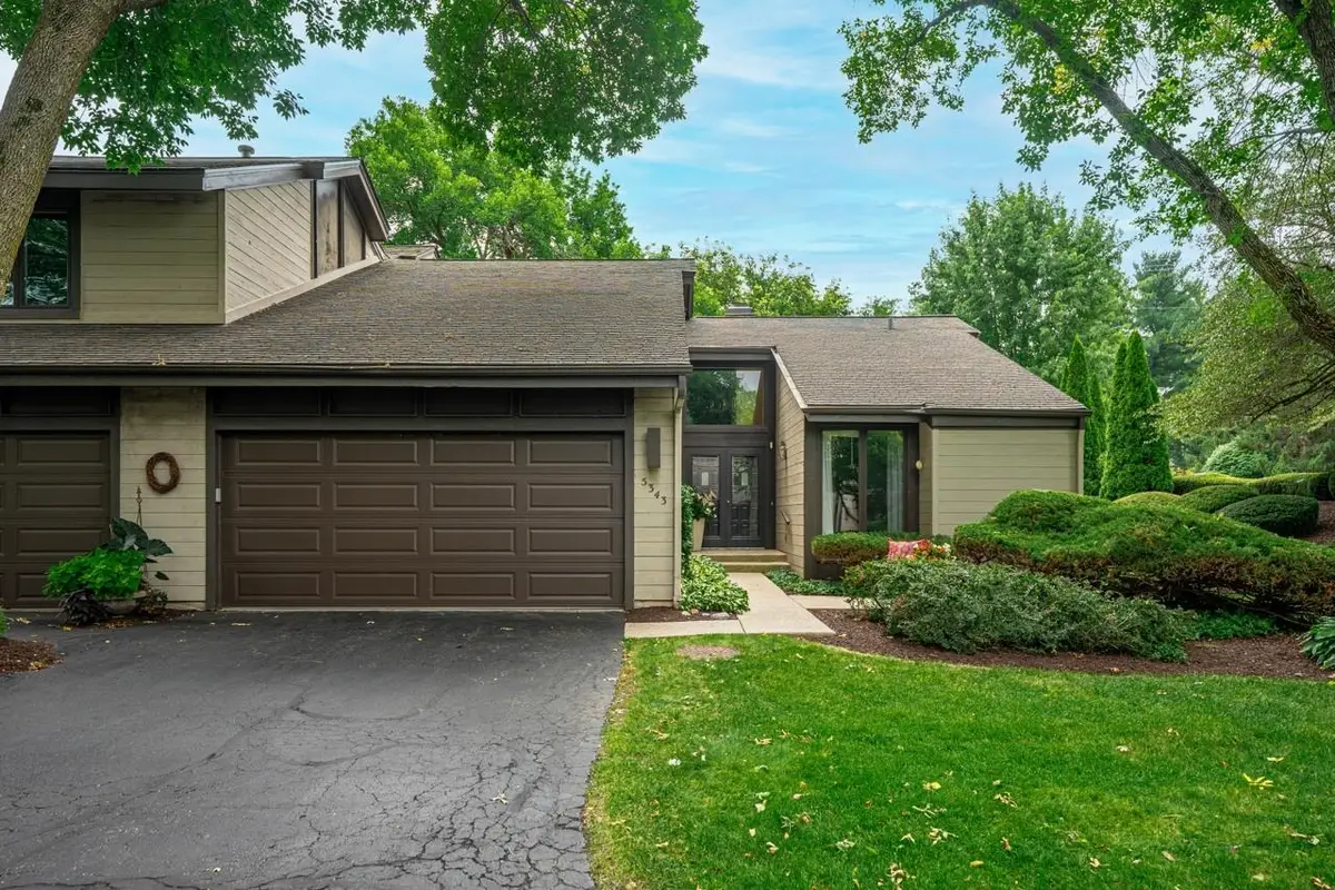 5343 Winding Creek Road, Rockford, IL 61114 - #1