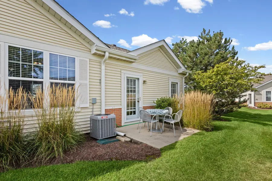 21452 Papoose Lake Drive #21452, Crest Hill, IL 60403 - #3