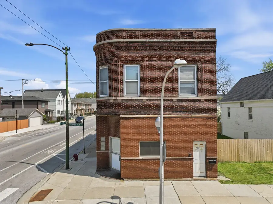 4135 S Wallace Street, Chicago, IL 60609 - #2