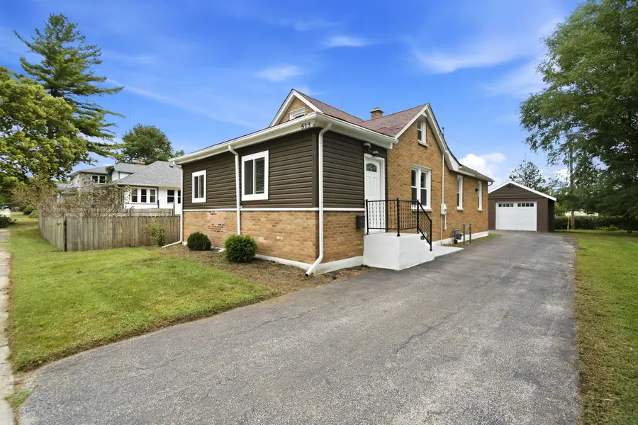 513 Morton Avenue, Aurora, IL 60506 - #2