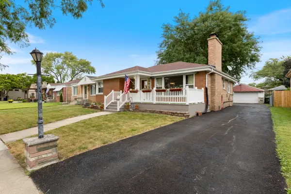 9643 S Richmond Avenue, Evergreen Park, IL 60805