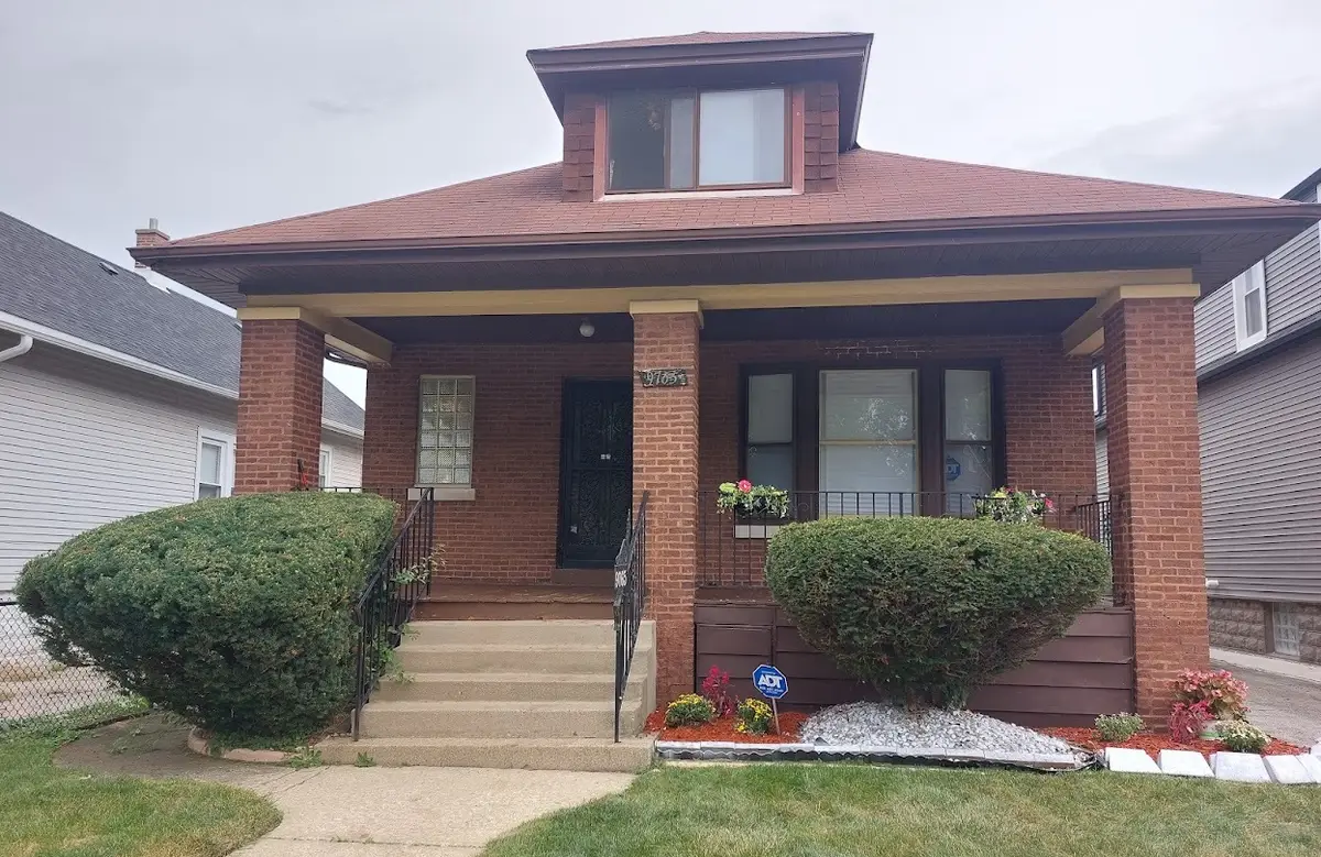9765 S Winston Avenue, Chicago, IL 60643 - #1