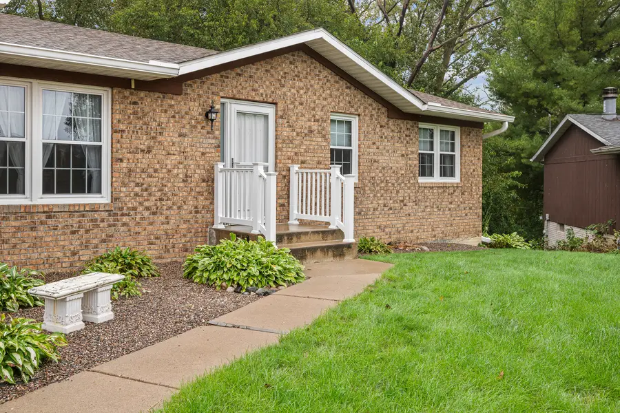 3312 90th Ave Court W, Rock Island, IL 61201 - #2