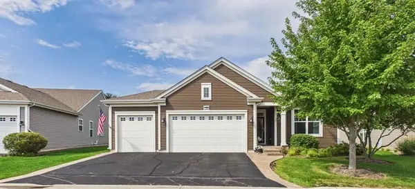 1220 Prescott Lane, Pingree Grove, IL 60140