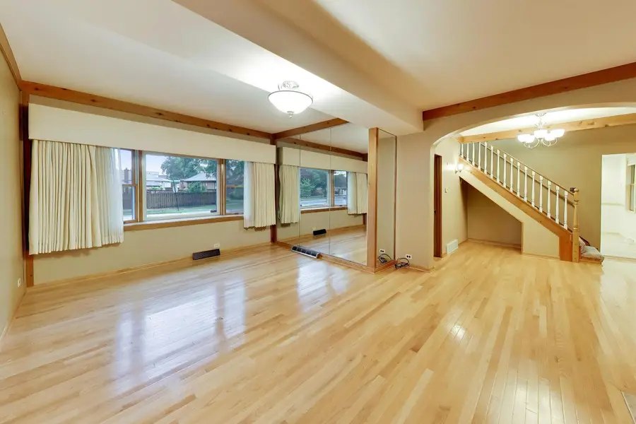 6345 N Nordica Avenue, Chicago, IL 60631 - #3