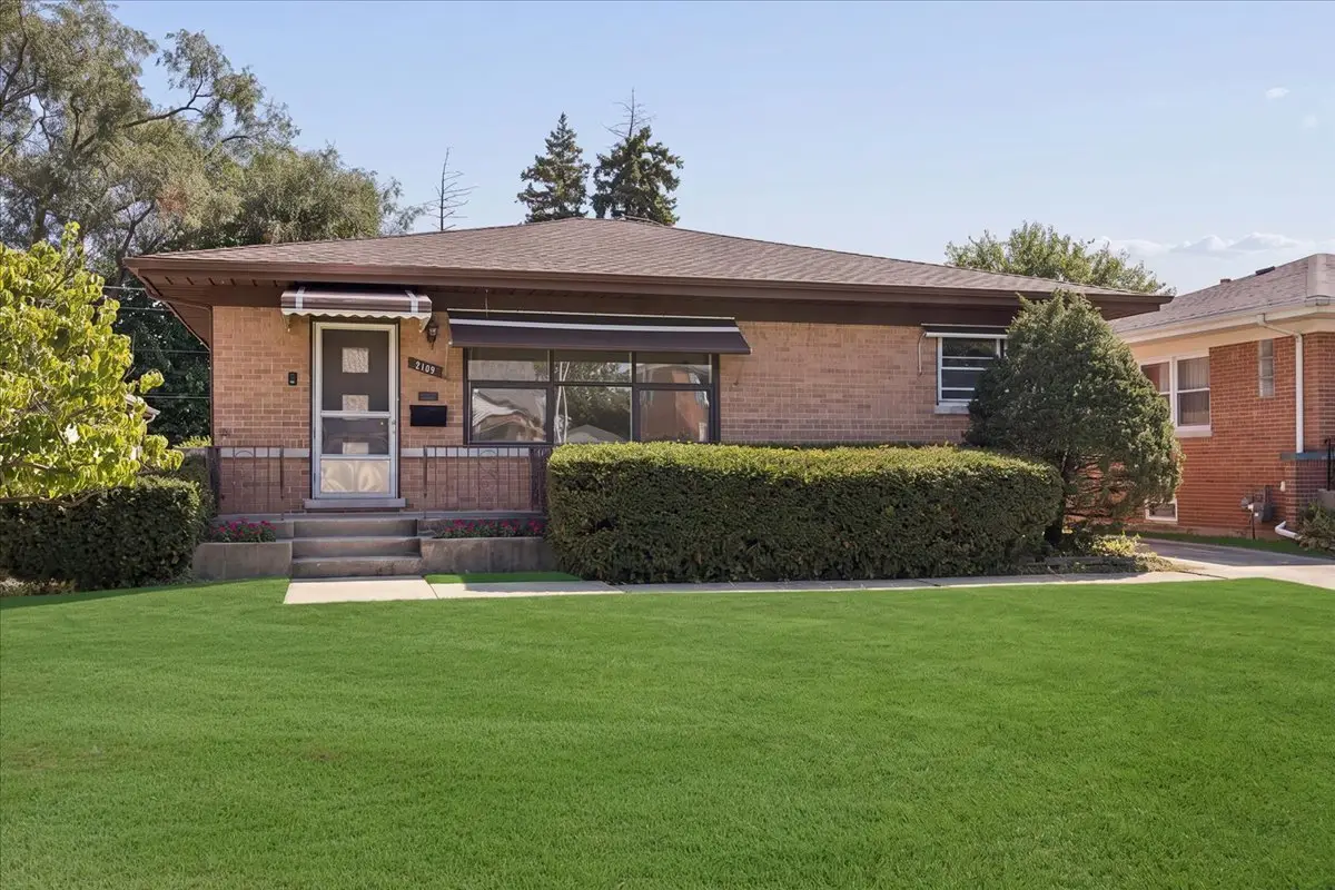 2109 Norfolk Avenue, Westchester, IL 60154 - #1