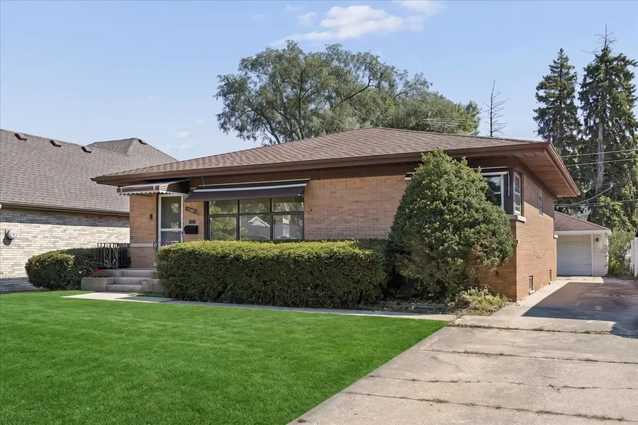 2109 Norfolk Avenue, Westchester, IL 60154 - #2