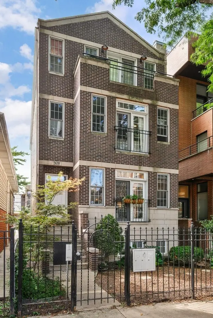 2635 W Cortez Street #1, Chicago, IL 60622 - #1